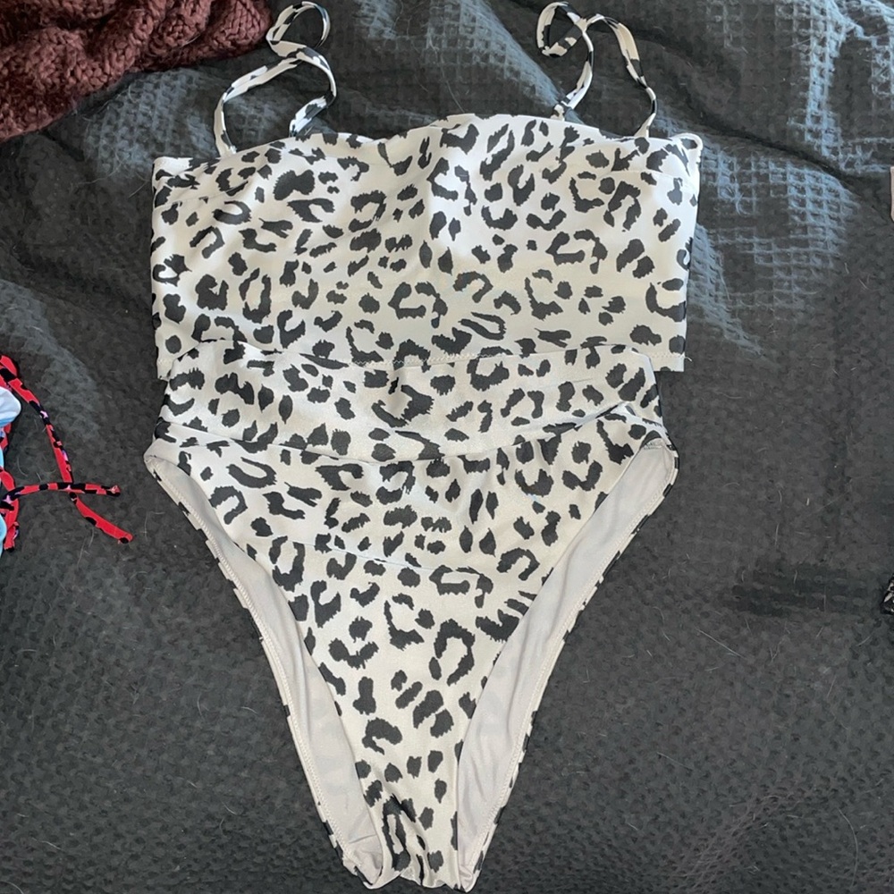 Cheetah bikini